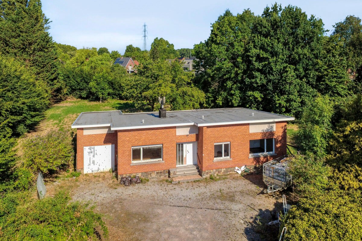 Uniek gelegen woning met 3 slaapkamers prachtige tuin, terras en garage op een perceel van 32are 20ca in Wilsele! - EPC 751 kWh/m² - bewoonbare opp.149 m² 
