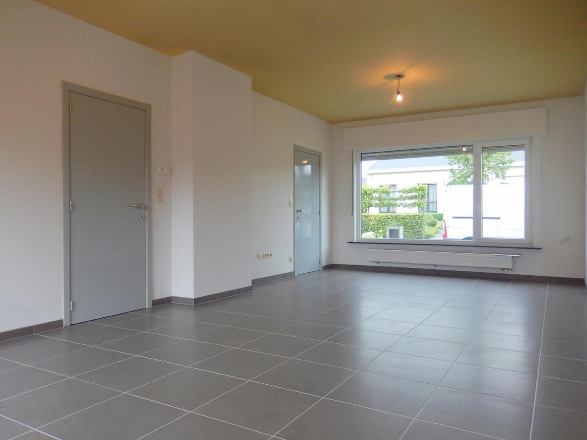 Mooi vernieuwde woning met 4 slaapkamers 