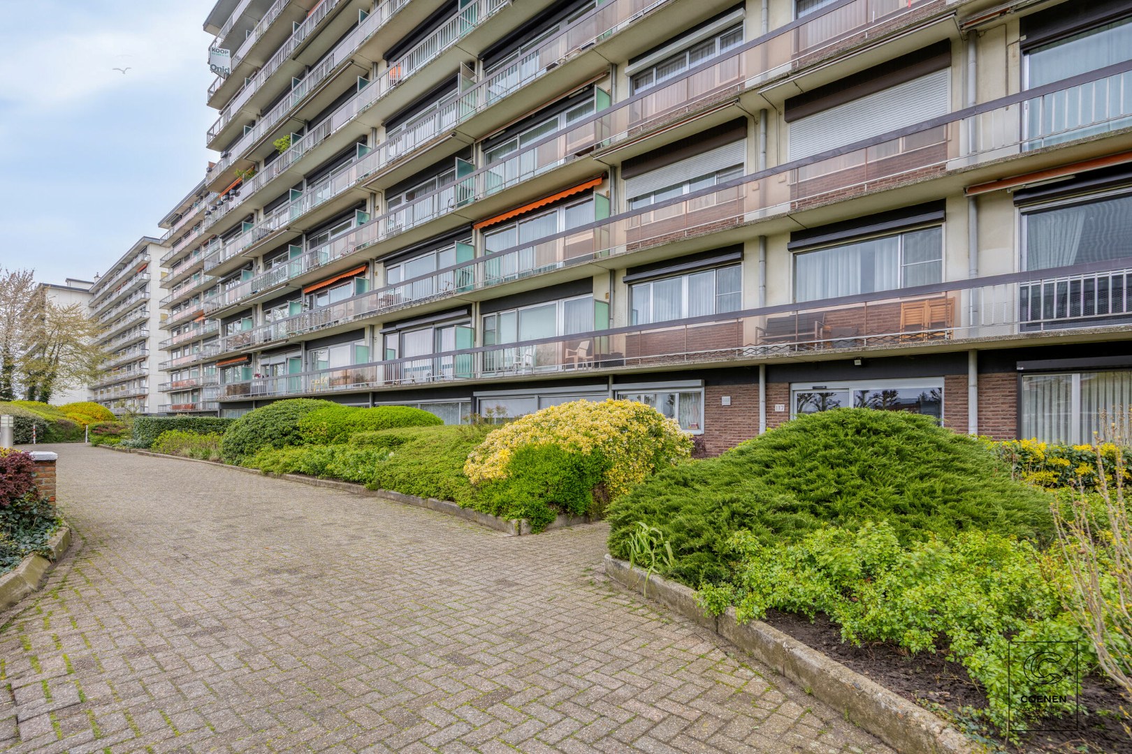 Ruim appartement met 3 slpk en schitterende tuin te Merksem! 