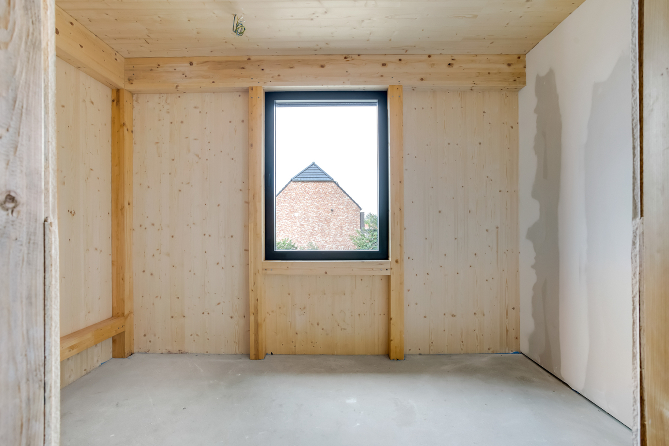 Verkaveling "De Bleeken" omvat 5 moderne BEN-woningen waarvan 4 half-open bebouwingen en 1 open bebouwing. 