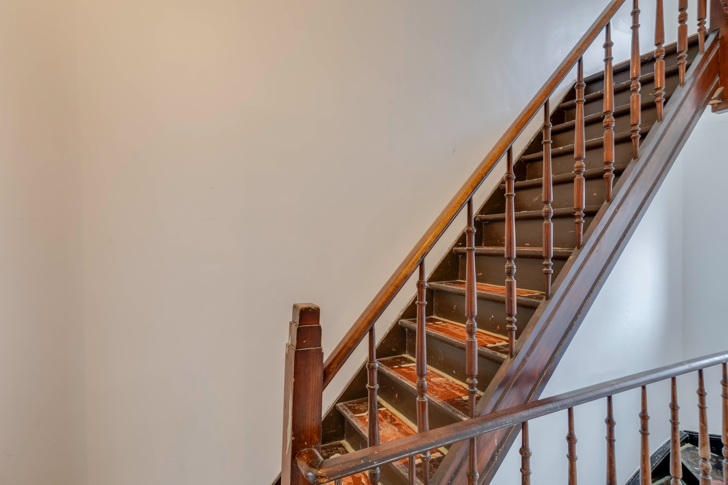 Gezellig rijhuis gelegen vlakbij de Schelde, ideaal voor jonge starters! 