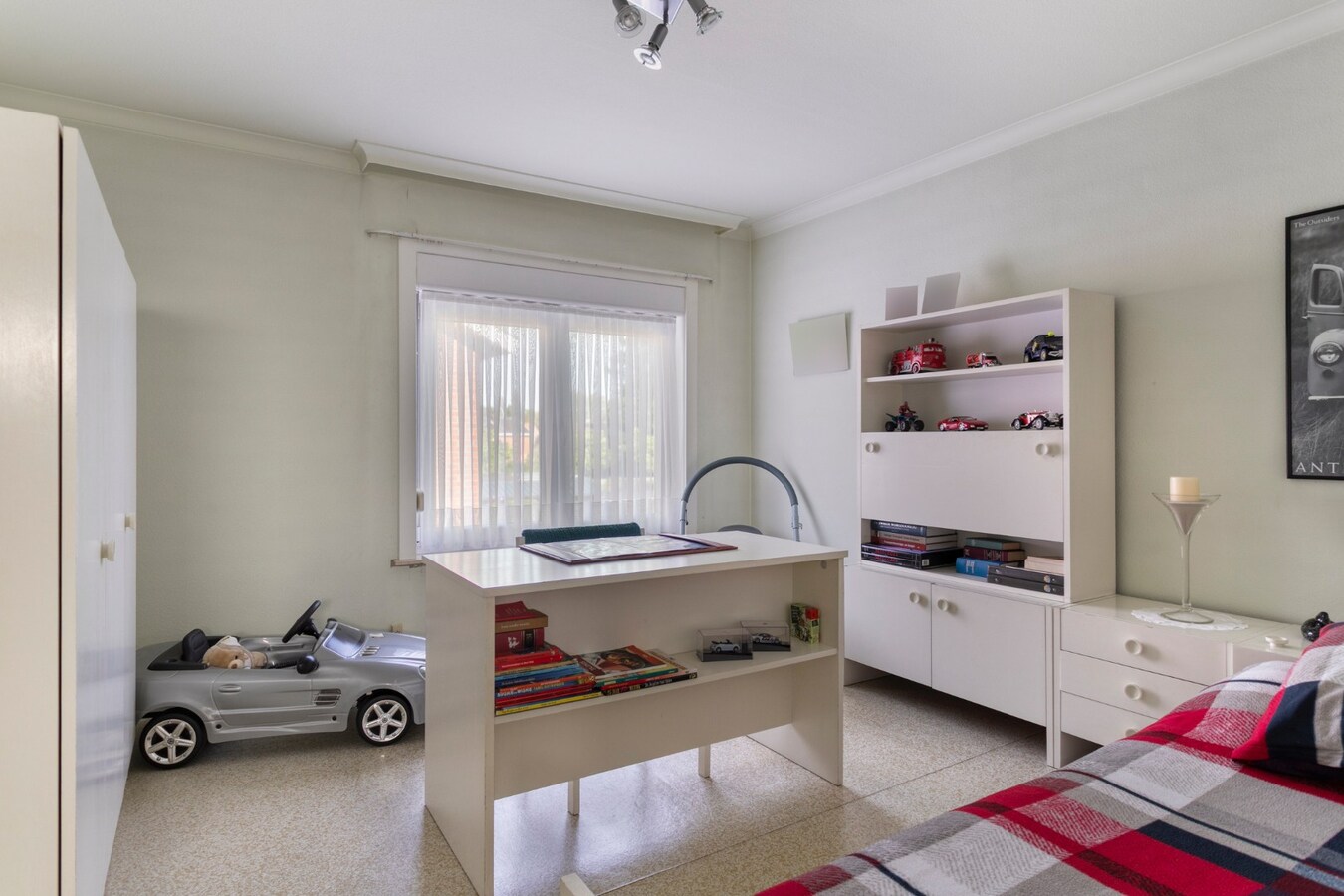 Verzorgde woning met 3 slaapkamers op een perceel van 855 m2 