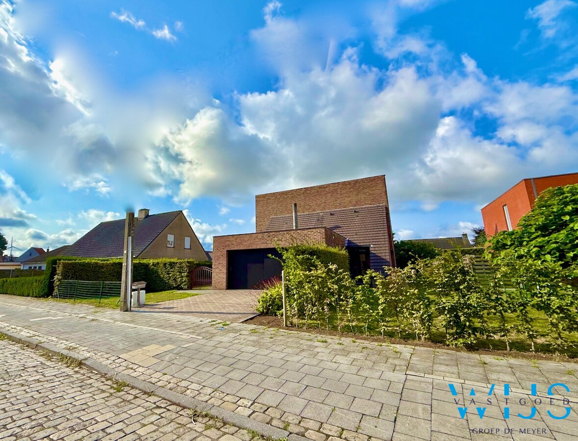 WIJS woonhuis op ideaal perceel van 738m² te Rieme ! 