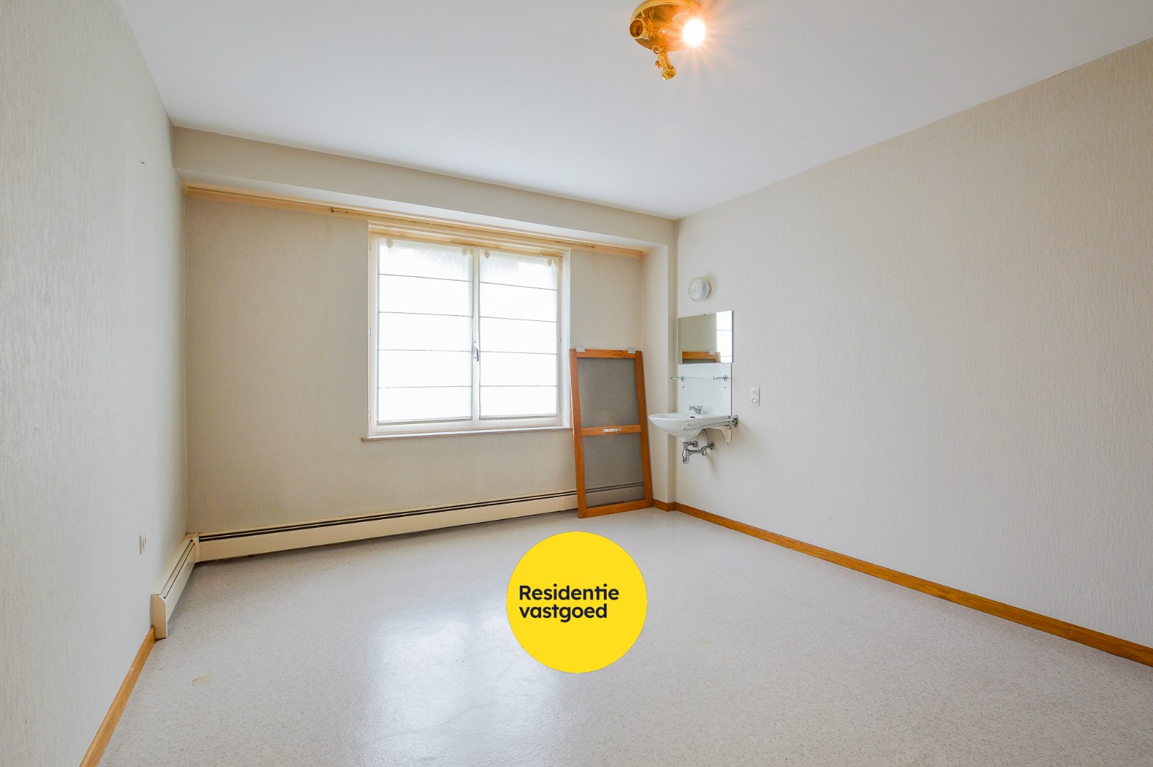 Ruim appartement op toplocatie met 3 slpks in Sint-Andries 