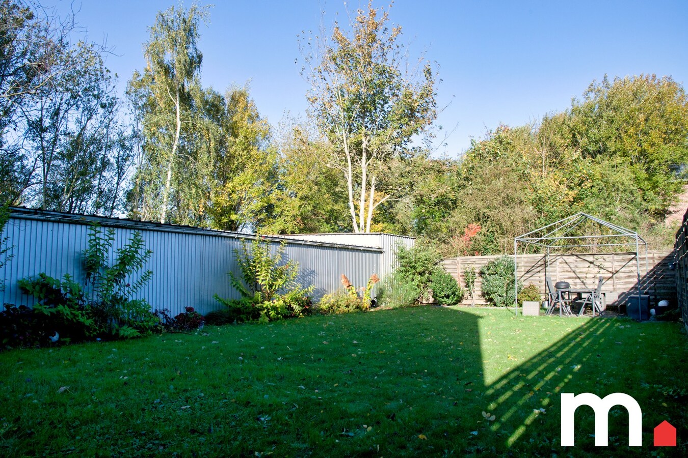 Instapklare woning te Kuurne op 405 m² met 4 Slaapkamers en inpandige dubbele garage! 