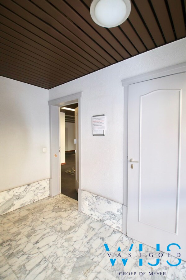 Goed gelegen handelspand te Wachtebeke ! 