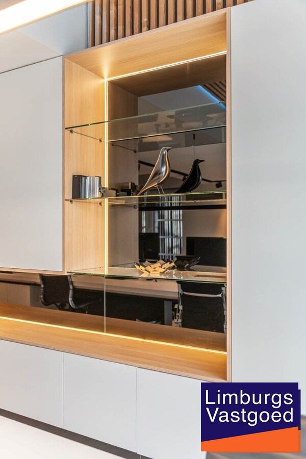 Modern instapklaar kantoor in Hasselt centrum met energielabel B, 