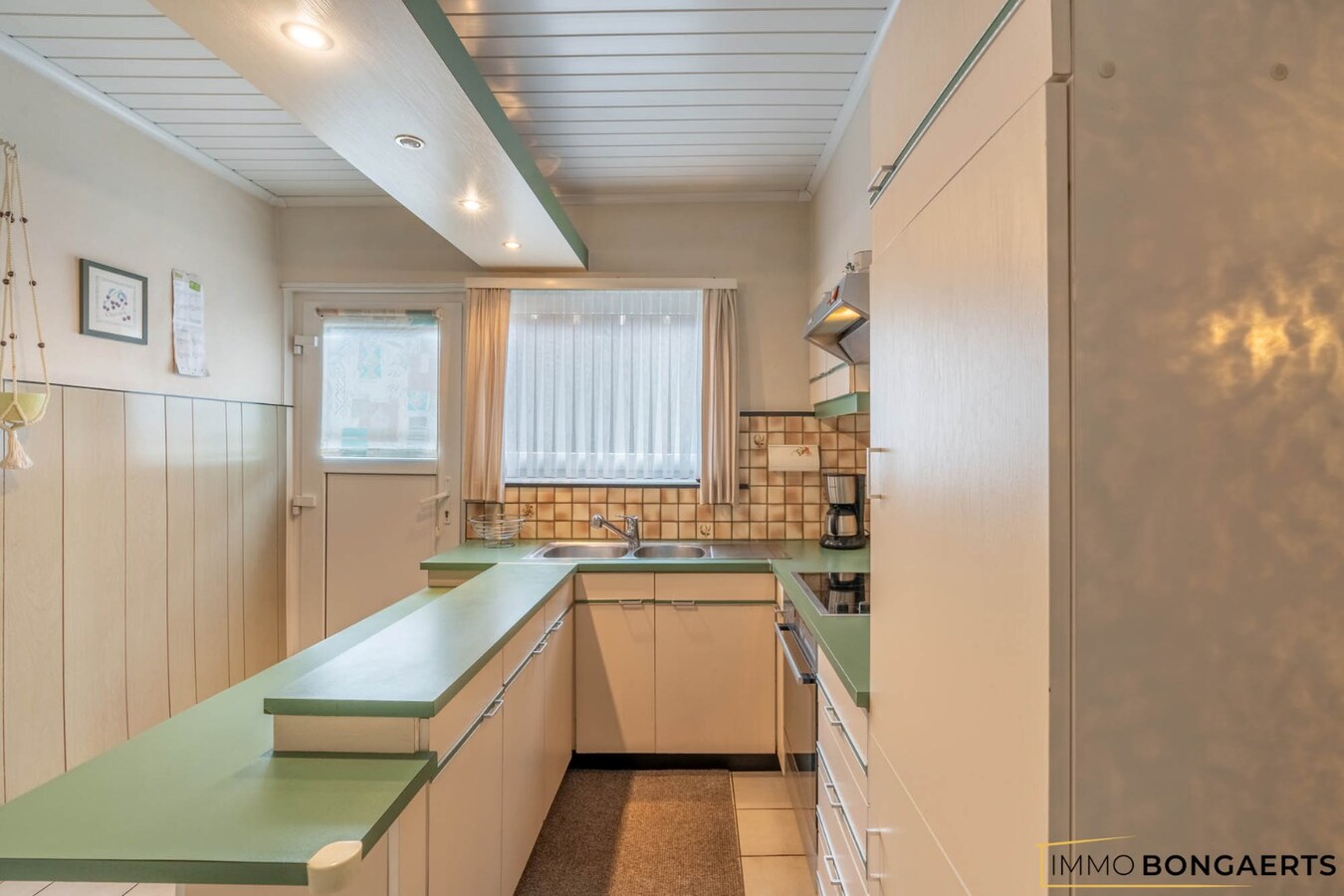 Ruime woning met tuin, garage en 3 slaapkamers in Oudsbergen . 