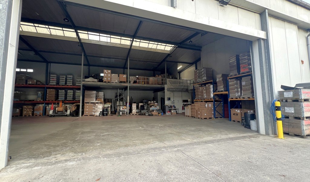 Bedrijfspand te koop in industriezone Hoogveld te Dendermonde