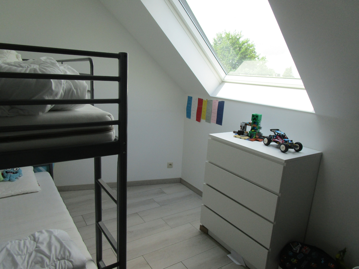 LUXUEUS 3-SLPK-APPARTEMENT  (zonder vaste kosten!). 