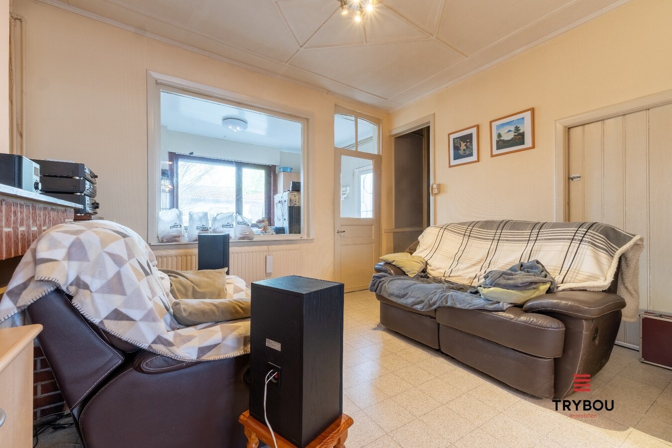 Te renoveren halfopen woning op ruim perceel van 1422m² in Brielen 