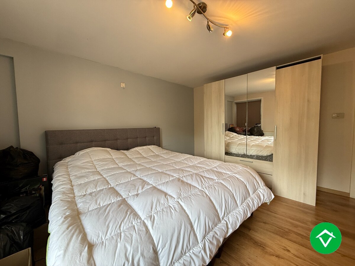 Rijwoning met 3 slaapkamers en tuin te Izegem 