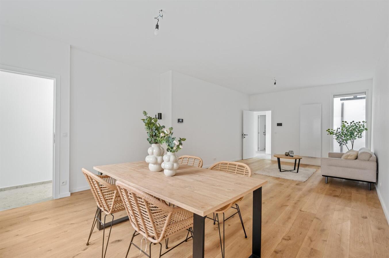 Gerenoveerde woning met 3 slpk en koer te Antwerpen centrum! 