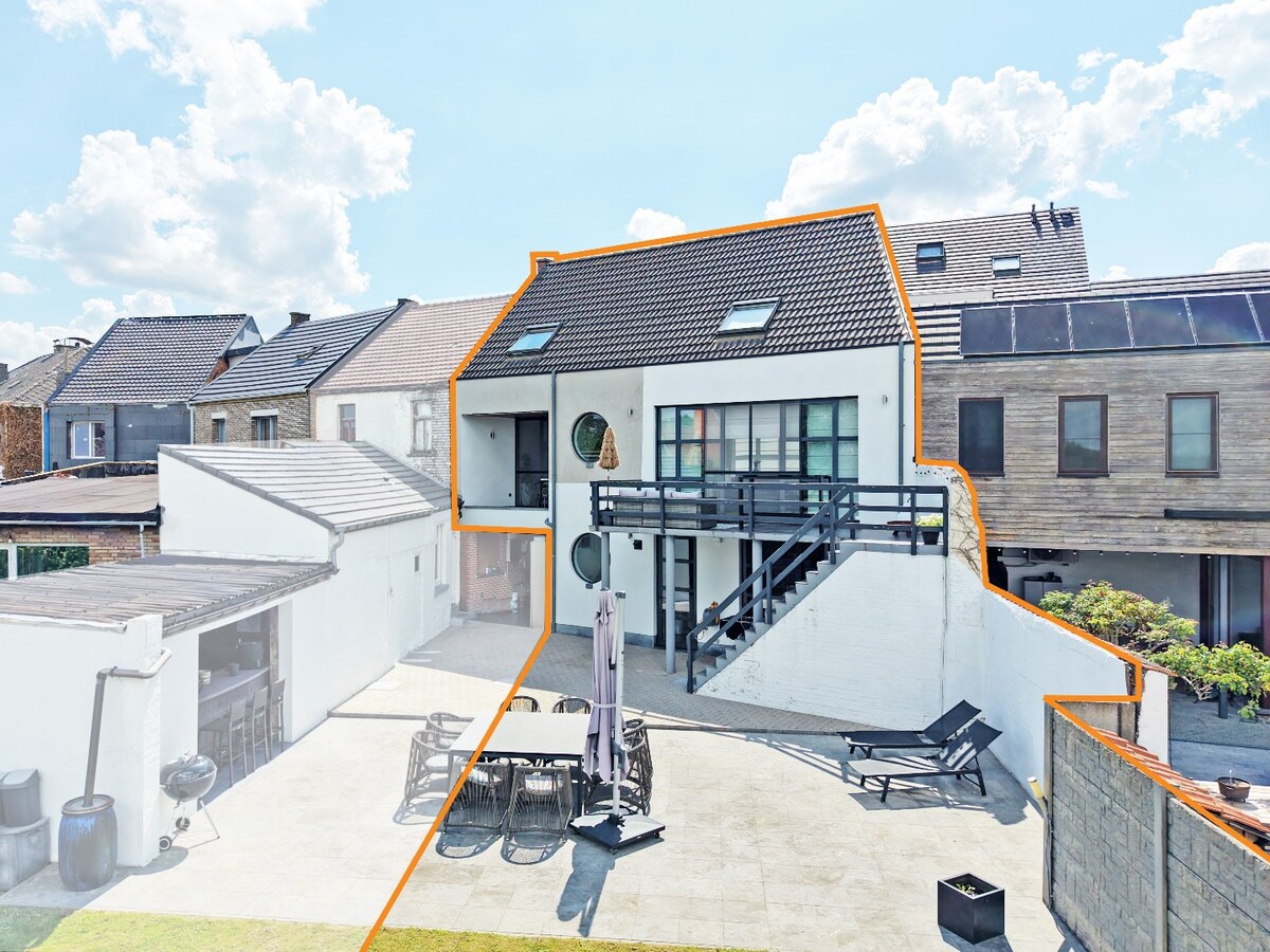 Hedendaagse, energiezuinige gezinswoning nabij centrum Herzele 