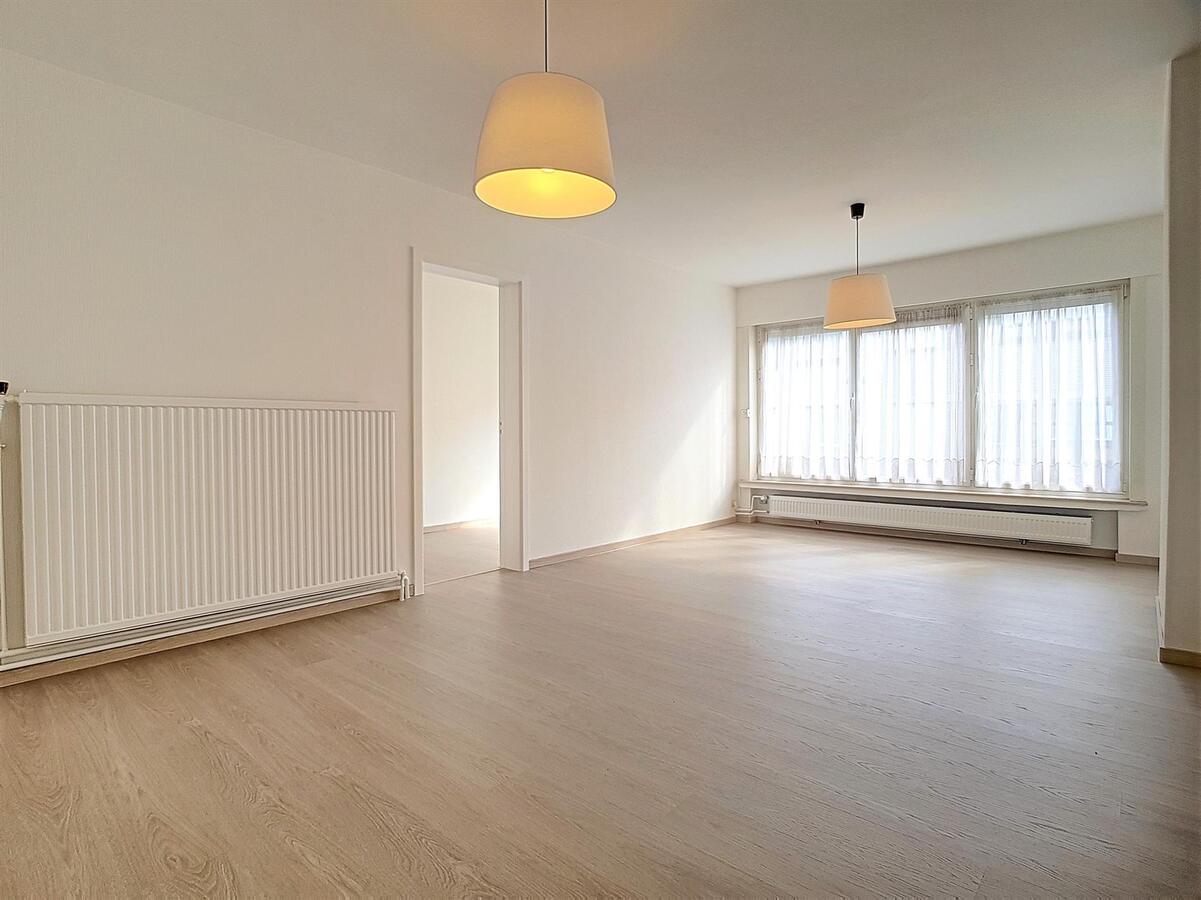 Leuk, lichtrijk appartement op rustige ligging vlakbij het centrum - Heist 