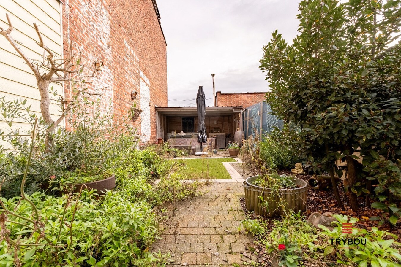 Centraal gelegen woning met tuin 