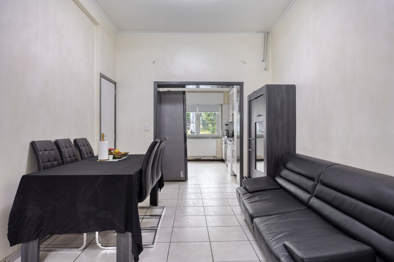 Instapklare woning met 4 slpk en ruime tuin 