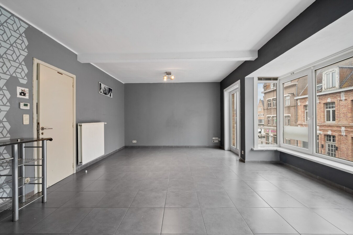 Uitstekend gelegen opbrengsteigendom op de Grote Markt van Diksmuide 