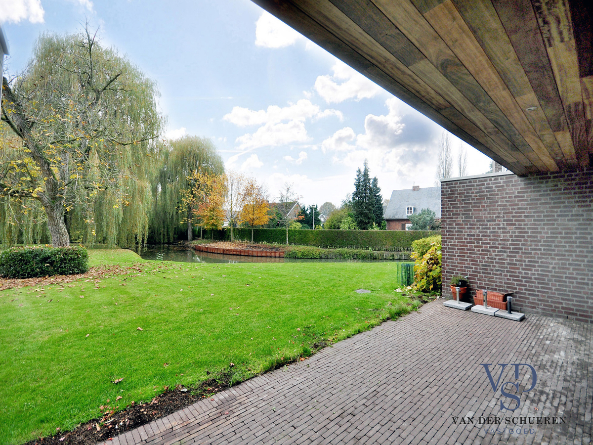 Prachtig gelijkvloers appartement in de exclusieve park-residentie Park te Poldere. 