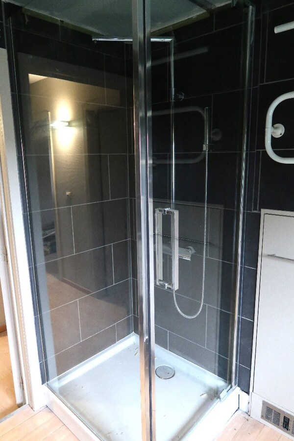 Charmante gerenoveerde woning te huur in Snellegem – 3 slaapkamers, grote tuin &amp; veel extra’s 