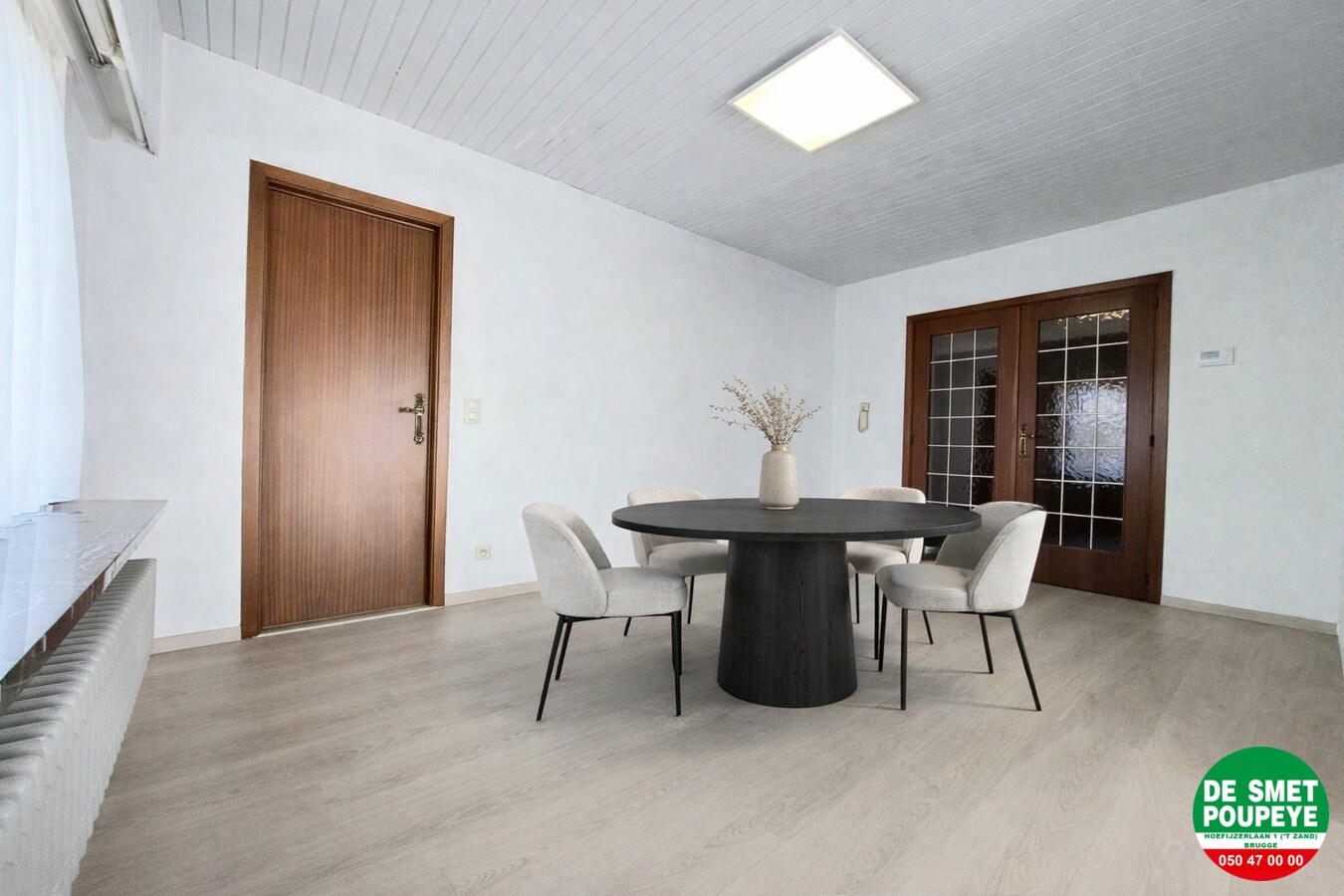 Ruime alleenstaande villa 