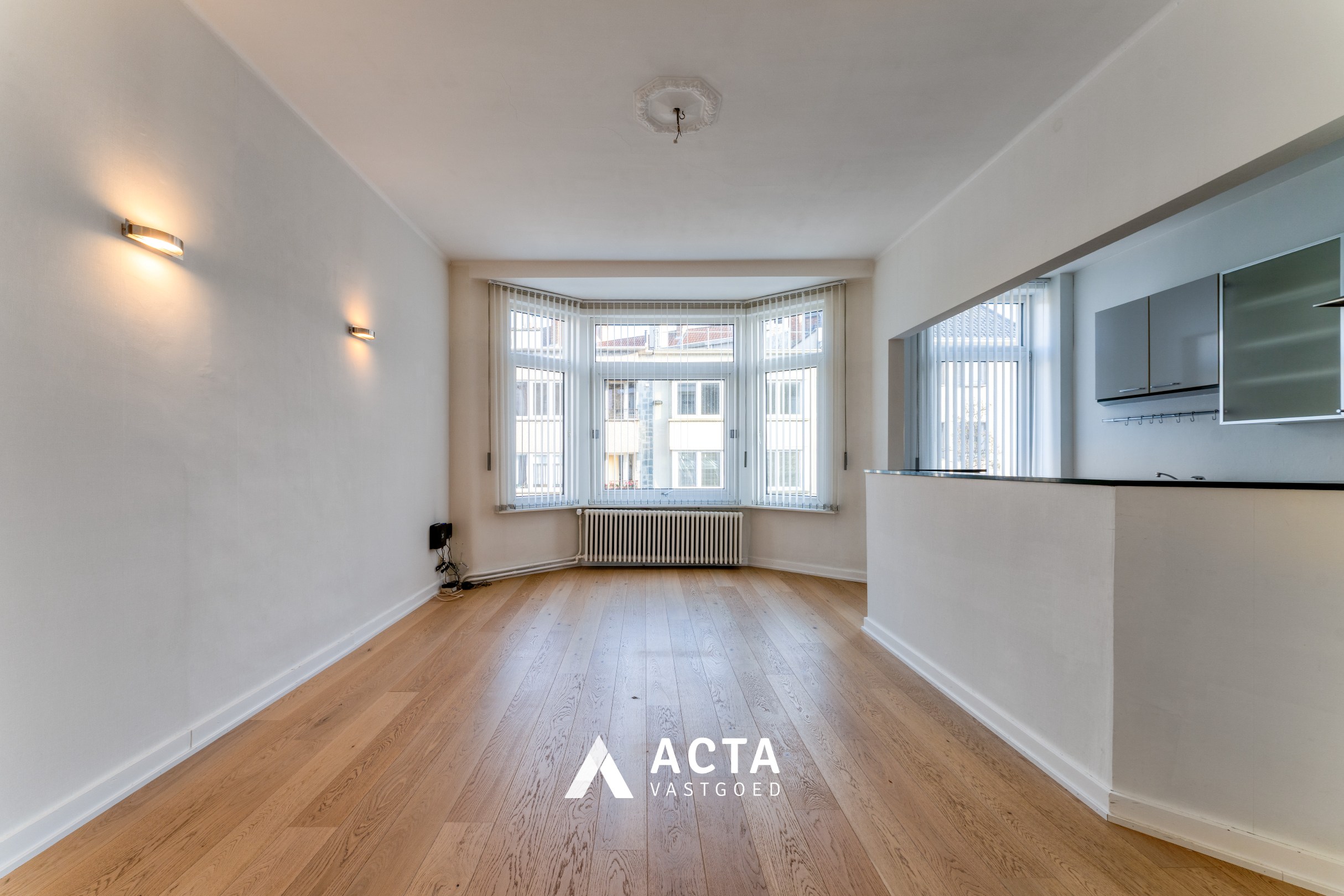 Charmant herenhuis- 3 slpk, praktijk +zonnige tuin 