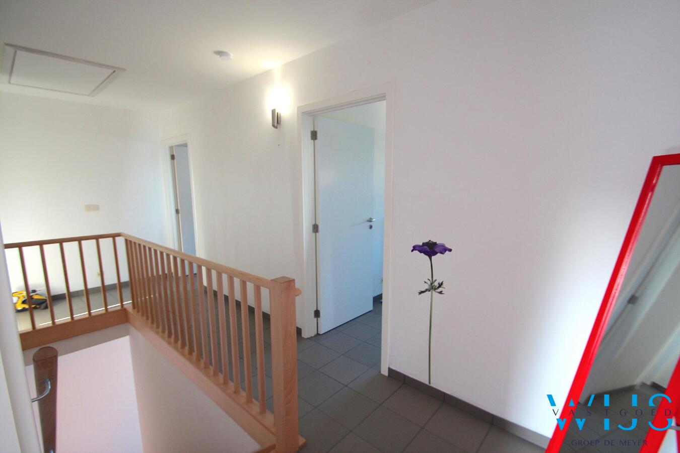 Energiezuinige ruime nieuwbouwwoning CENTRUM ERTVELDE ! 