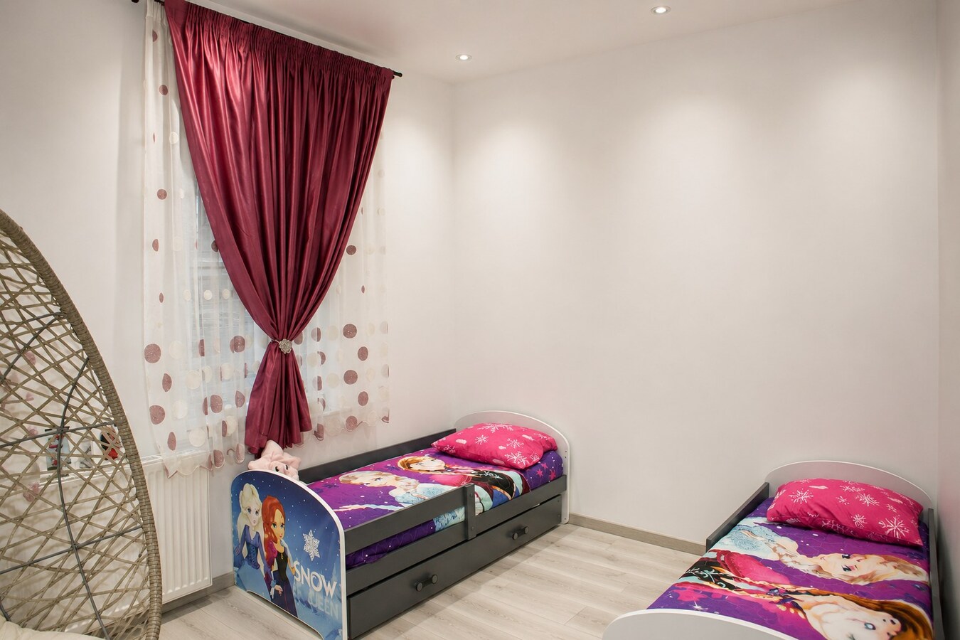Instapklare woning in het hart van Sint-Niklaas met 5 slaapkamers en inpandige garage 