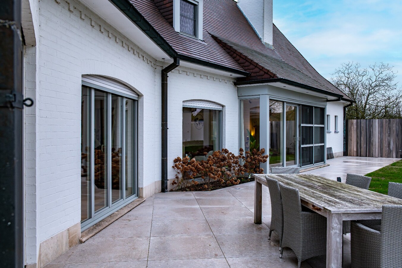 Prachtige landelijke villa met zwemvijver en paardenfaciliteiten 13.459m² 