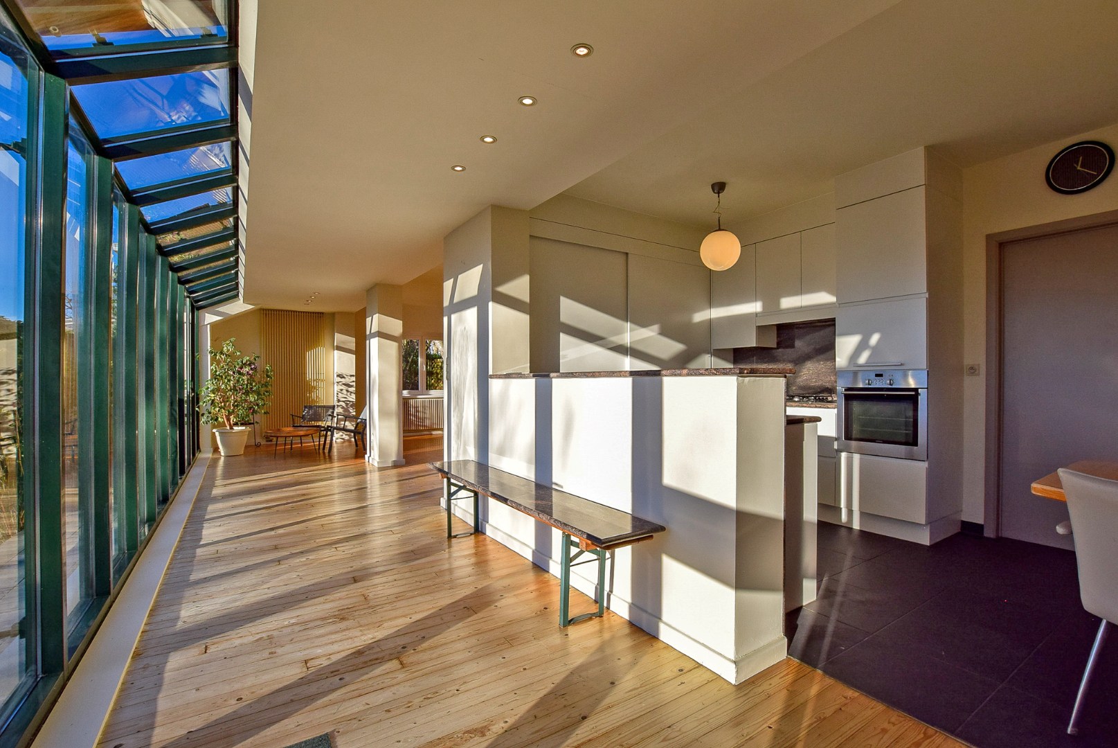 Prachtige open bebouwing met onderhoudsvriendelijke tuin te Oostduinkerke op 642 m². 