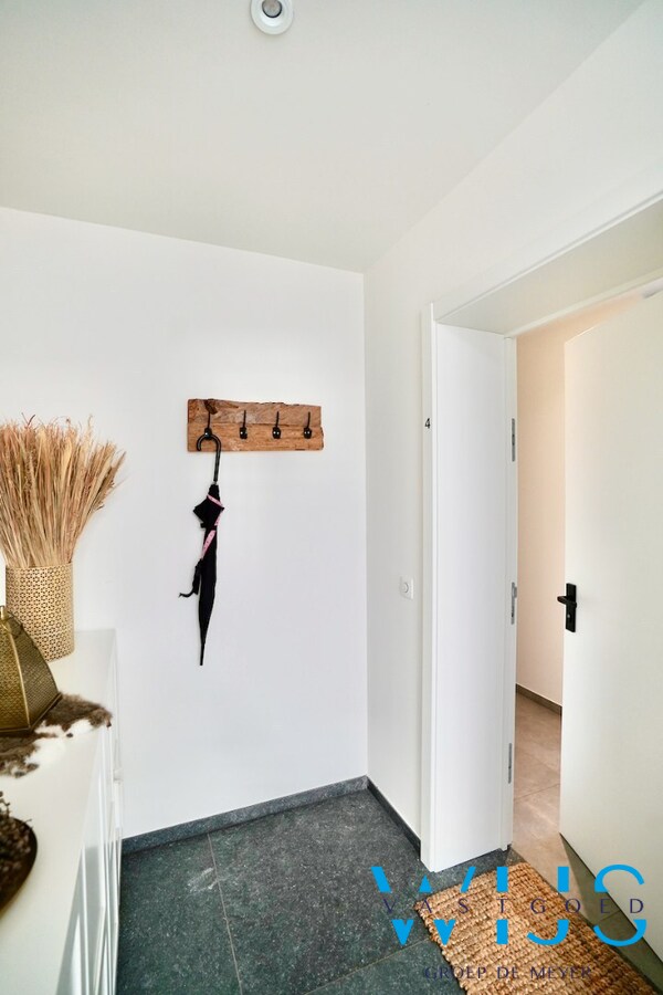 PRACHTIG dakappartement met 4 slaapkamers en 2 terrassen ! 