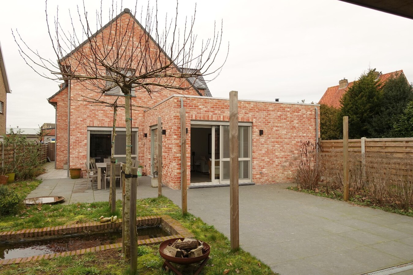 Moderne nieuwbouwvilla met 4 slaapkamers 