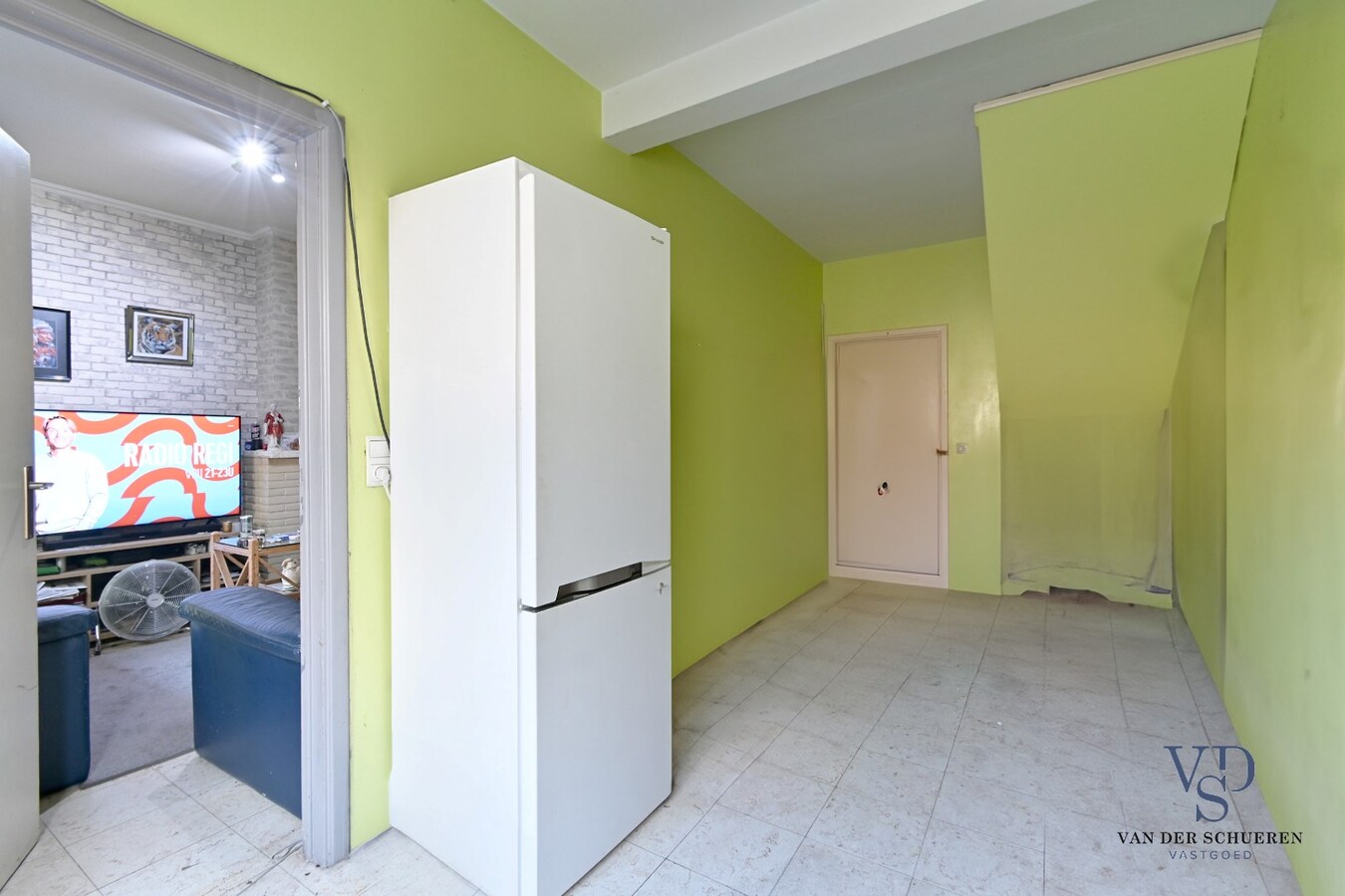 Woning met tuin - te renoveren. 