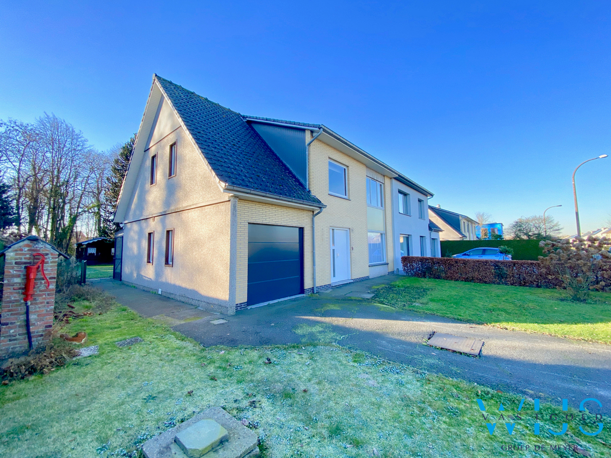 Stevige ruime gezinswoning op een prachtig perceel te KLUIZEN ! 