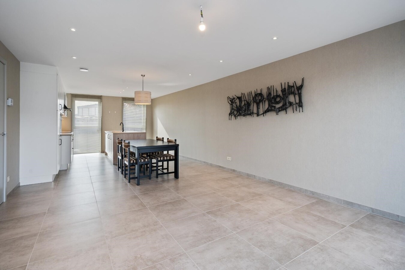 Uitstekend gelegen doorzonappartement met prachtig uitzicht 