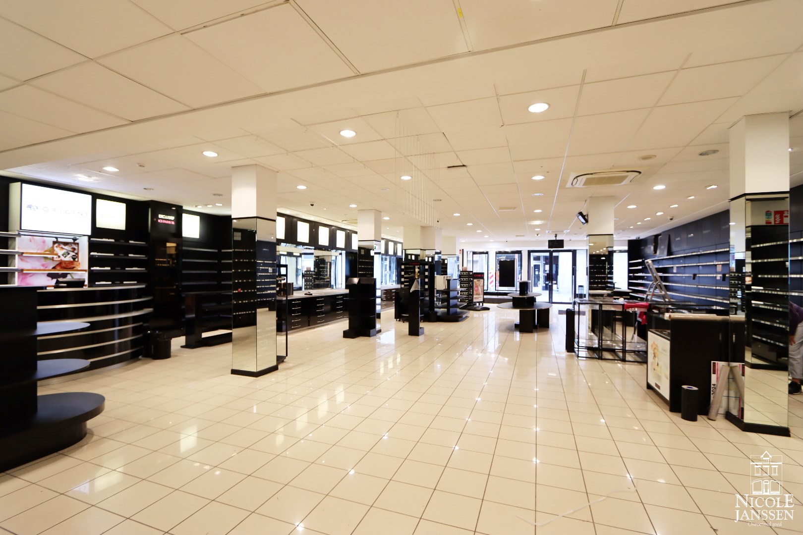 Ruime verkoopsruimte