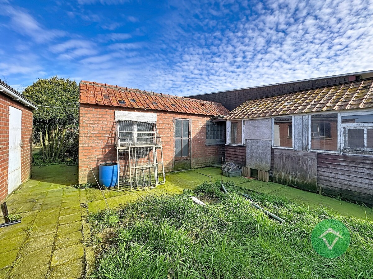 Woning met 3 slaapkamers en garage te Eernegem 