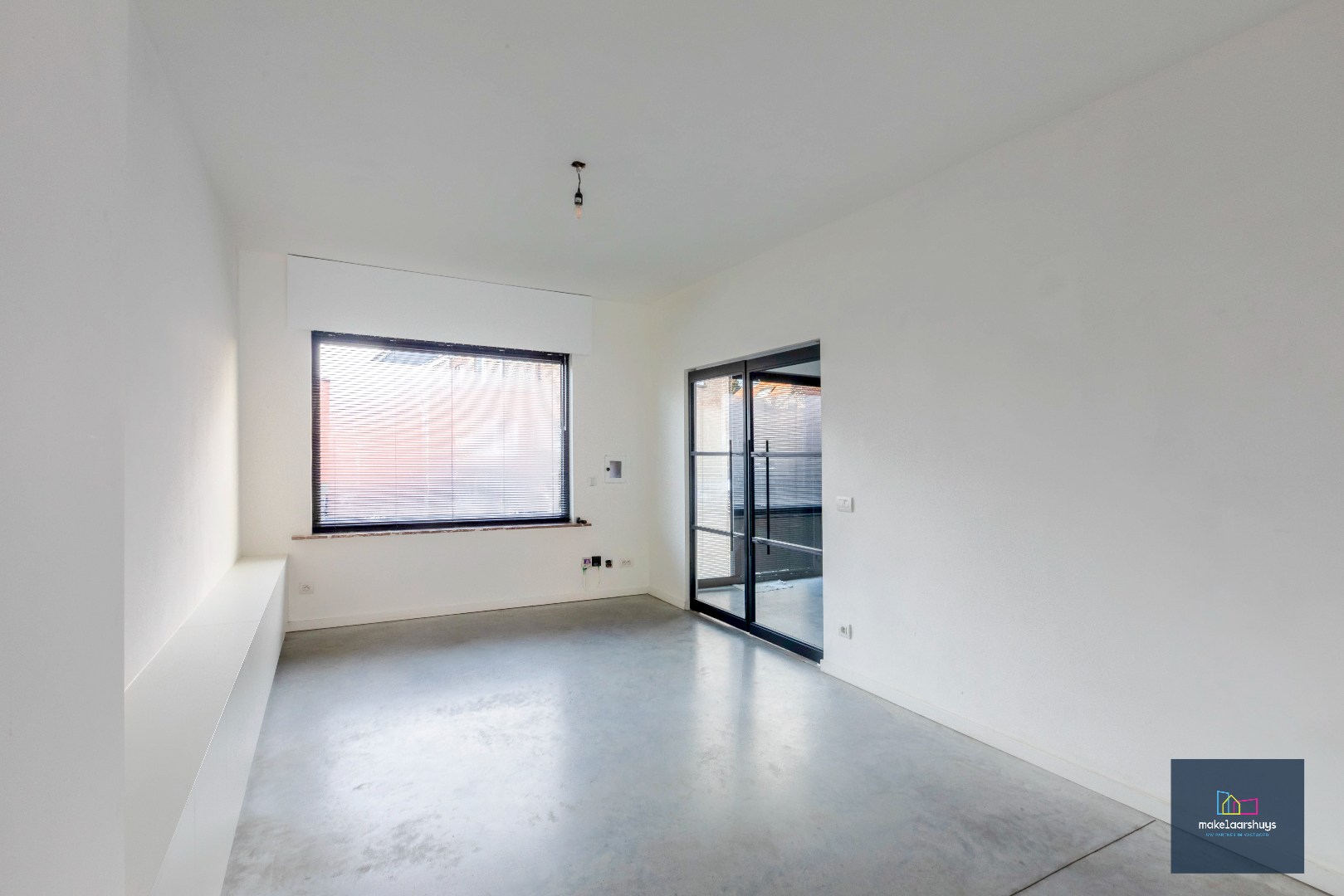 Instapklare eigendom met tuin te Mariakerke 