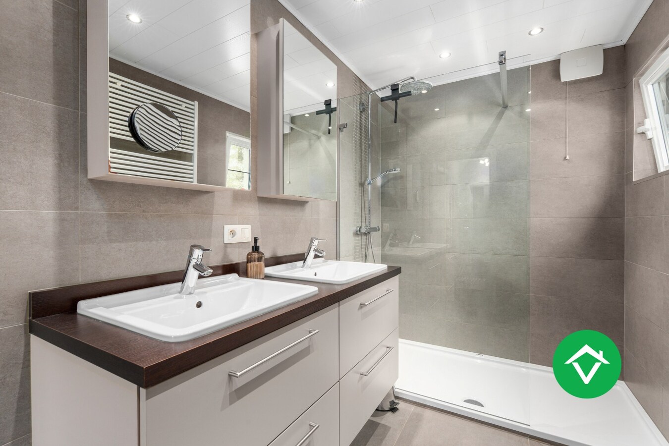 Alleenstaande woning met uitgestrekte vergezichten te Wijnendale 