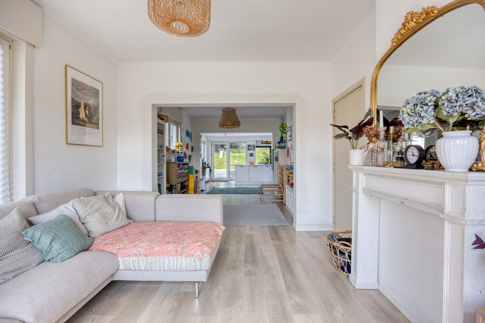 4 gevel VILLA met 3 slaapkamers + bureau, ruime tuin – 1652 ALSEMBERG (BEERSEL) 