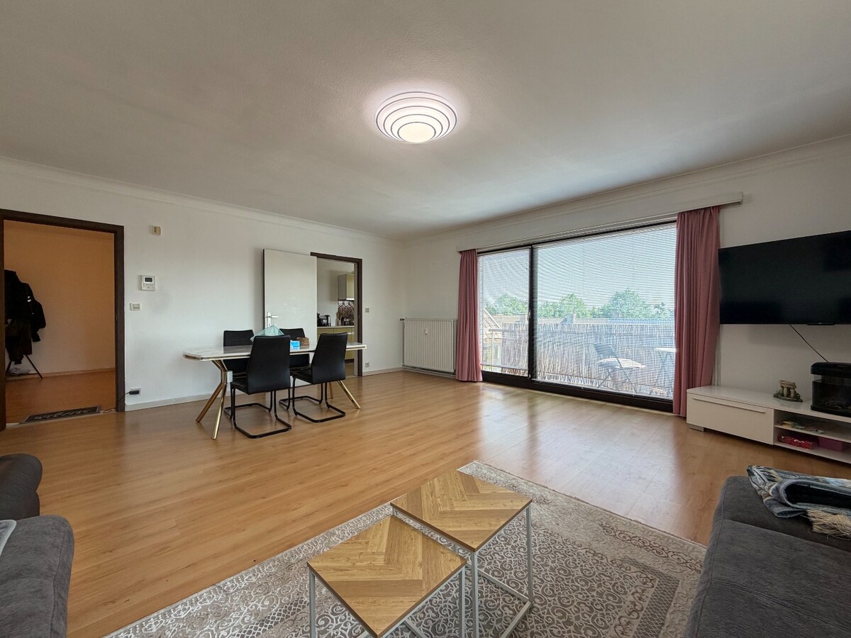 Lichtrijk instapklaar appartement EPC B  te Kuurne met 3 slaapkamers en autostaanplaats! 