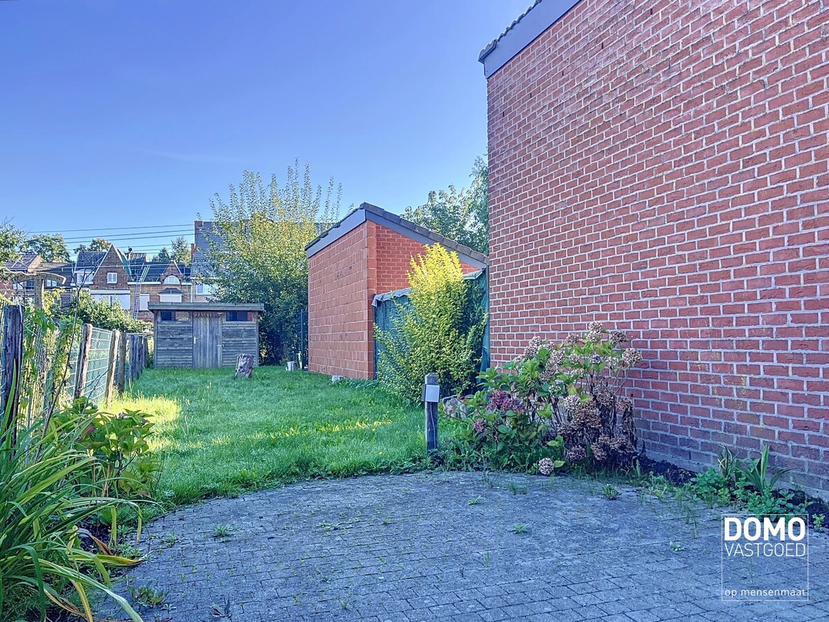 Woning met tuin, garage en 2 slaapkamers op wandelafstand van het centrum van Hasselt 