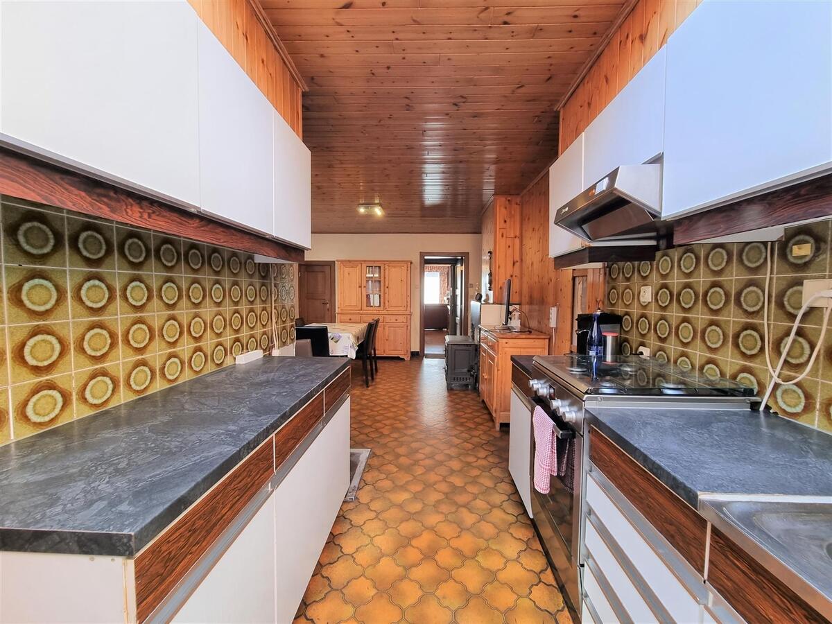 Ruime, te renoveren woning met klein atelier - Zeebrugge 