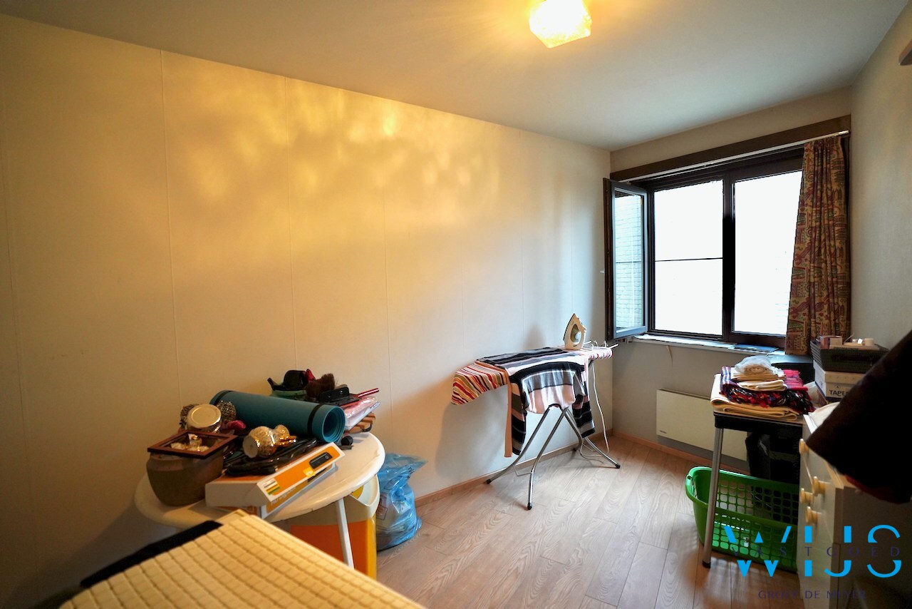 Praktisch appartement met 2 slaapkamers in hartje Evergem ! 