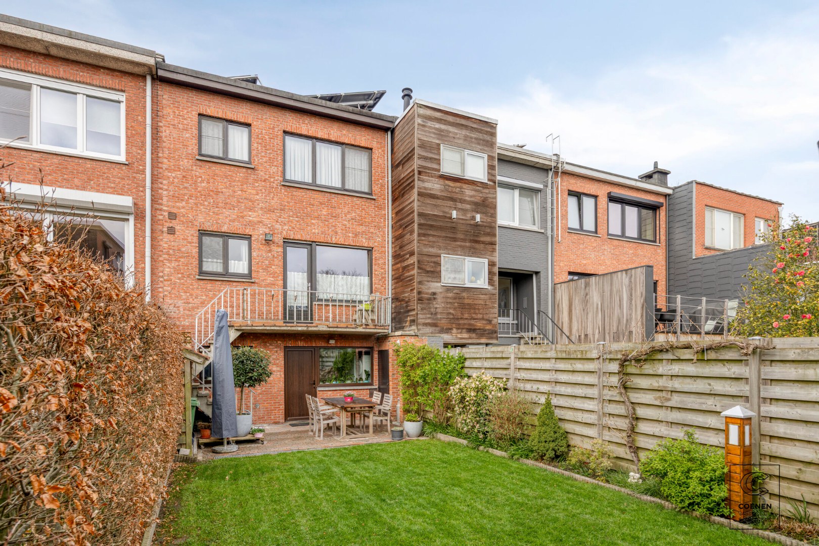 Zeer verzorgde bel-etagewoning op een centrale ligging te Kontich! 