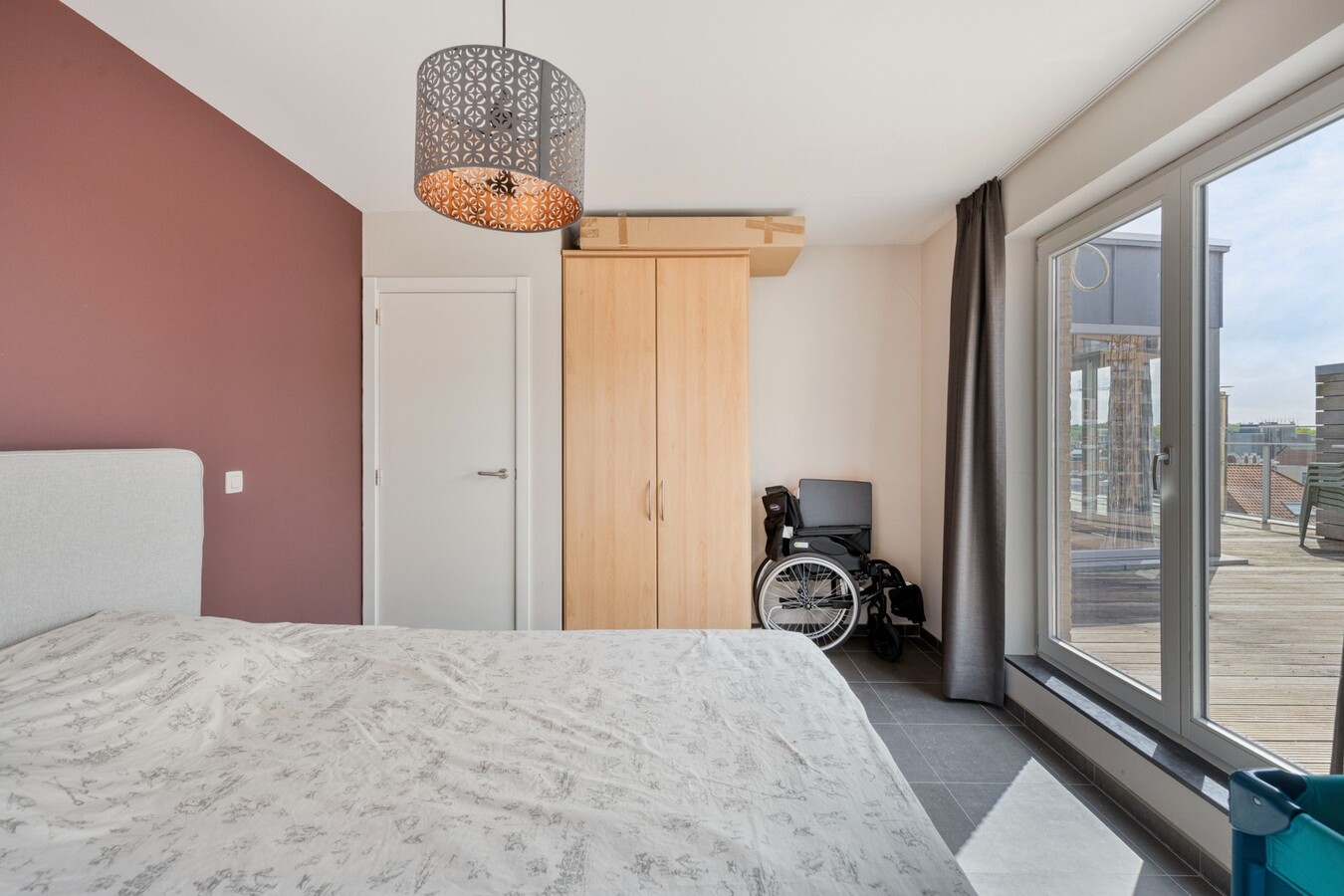 Penthouse ensoleillé avec une très grande terrasse 