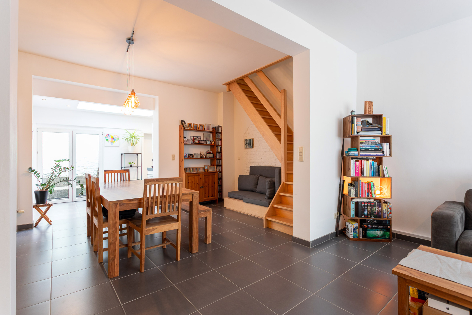 Instapklare woning (EPC B) met 3 slpk, 2 badk en terras te Halle (nabij station) 