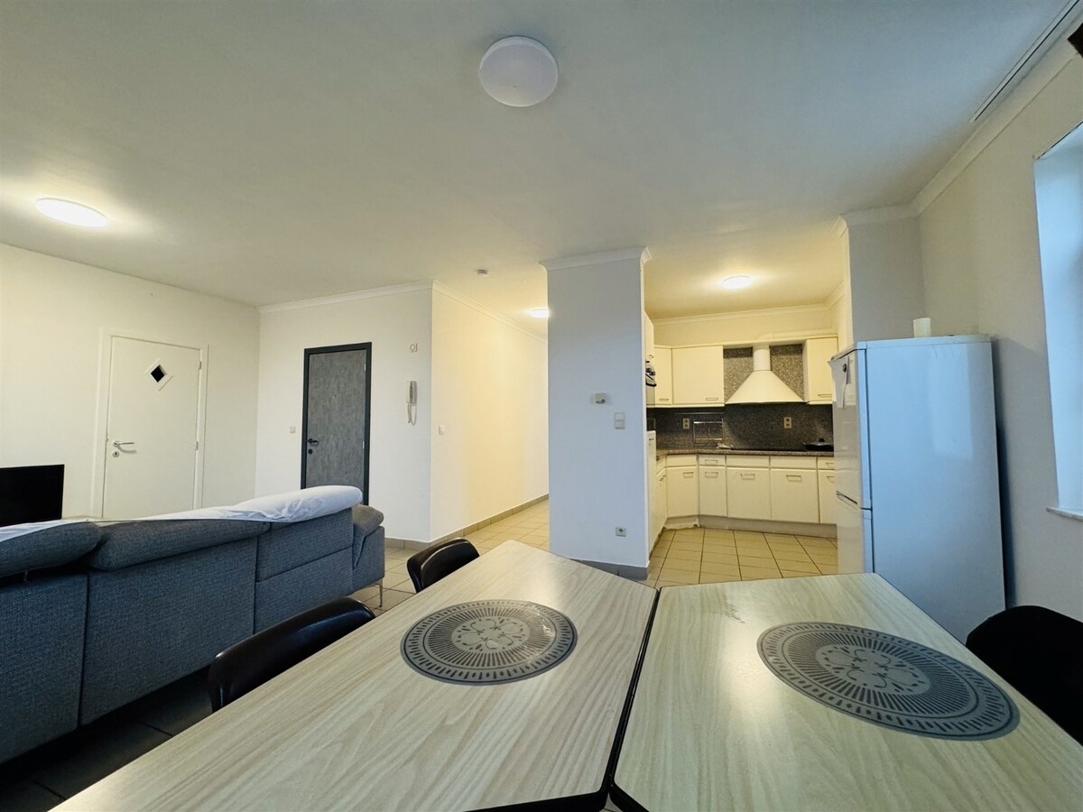 Unieke hoeve met woonst, 3 appartementen en paardenstallen op een ruim perceel van ca 1,2ha te Dilsen-Stokkem 