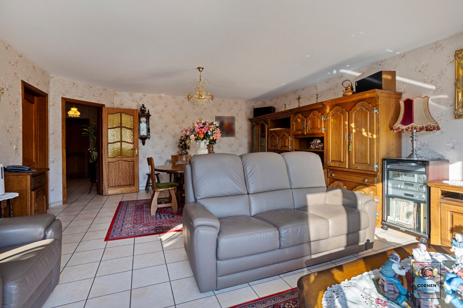 Lichtrijk appartement van 94 m² met twee slaapkamers te Zwijndrecht! 