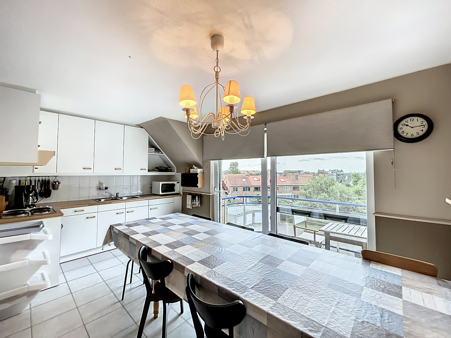 DUPLEX-APPARTEMENT MET 1 SLPK EN TERRAS 
